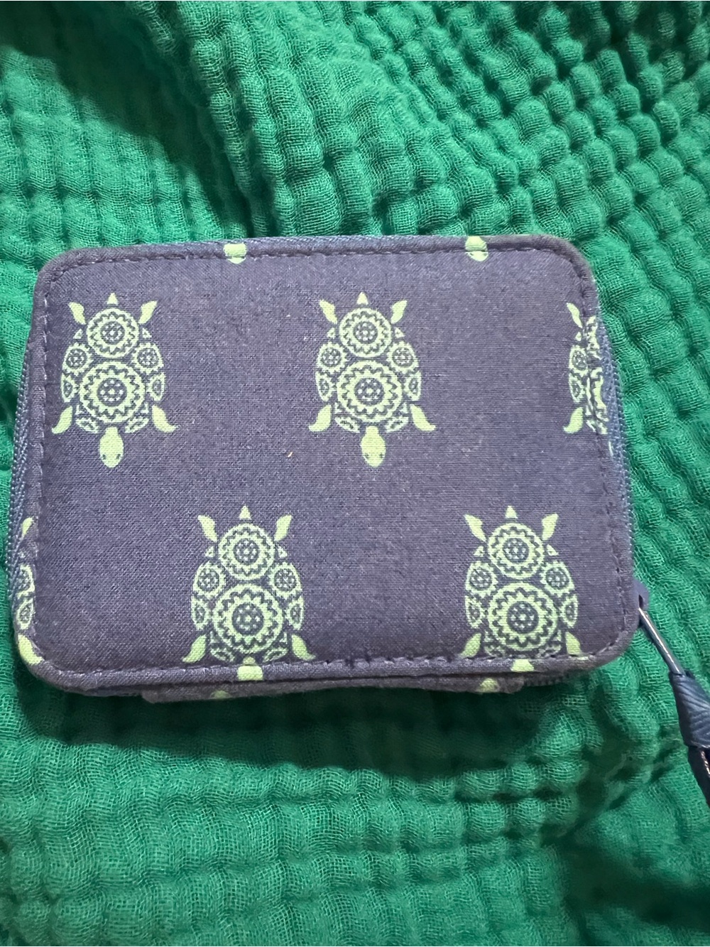 Vera Bradley Medicine Compact Organizer for traveling - Picture 3 of 3